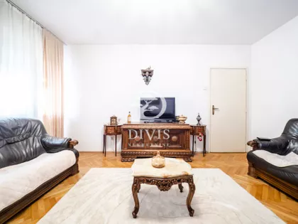 Ugrinovačka bb | 4zida.rs