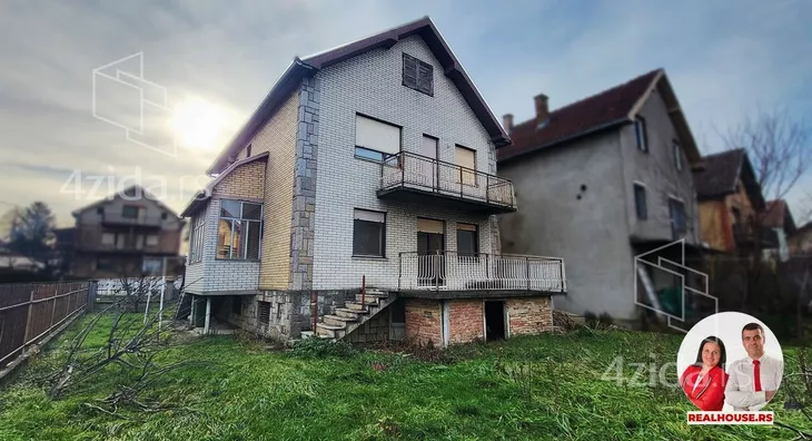 3-etažna kuća | 4zida