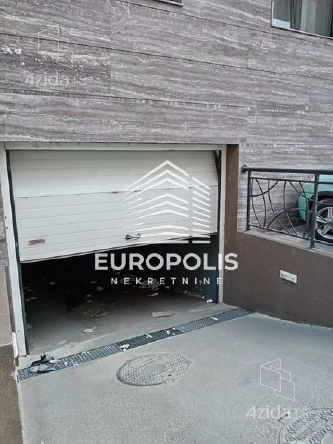 Garaža/Parking | 4zida