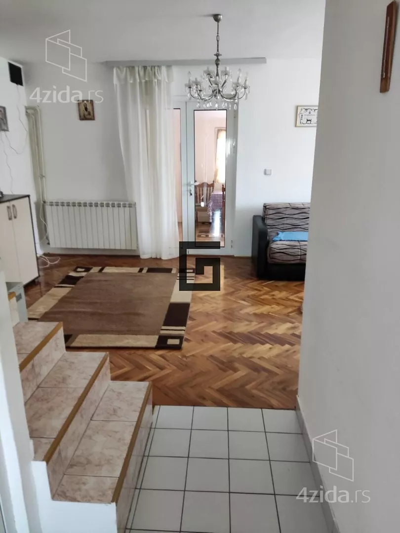 3-etažna kuća | 4zida