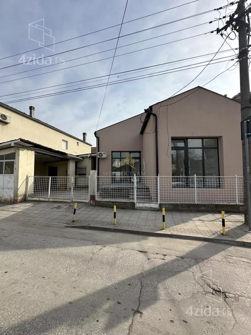 Poslovni prostor | 4zida