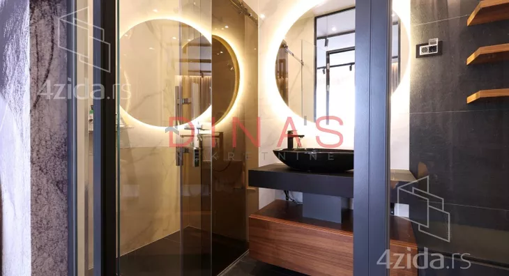 Petosoban stan | 4zida