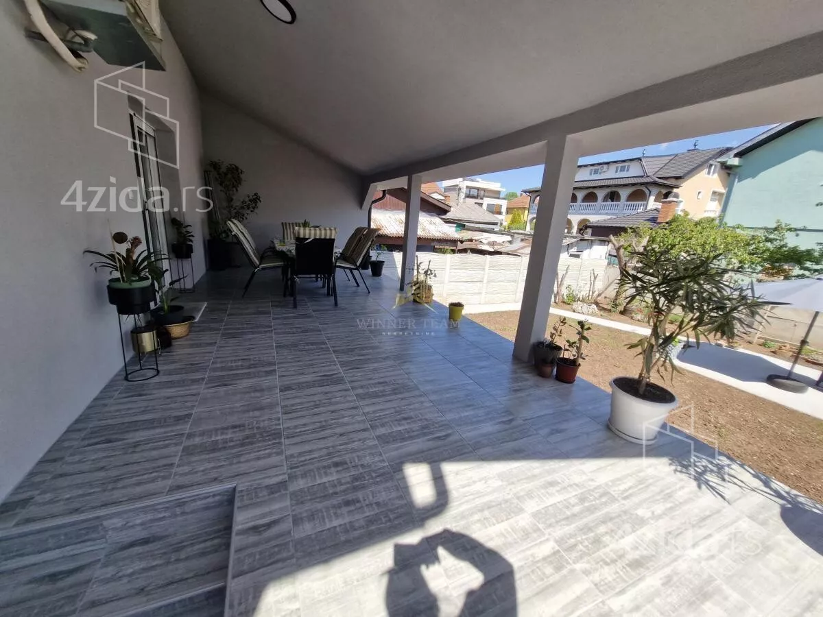 Kuća | 4zida