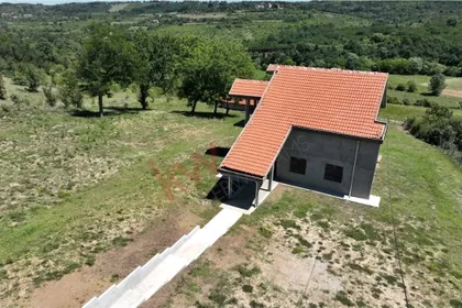 Zbegovište, kod kuče | 4zida.rs