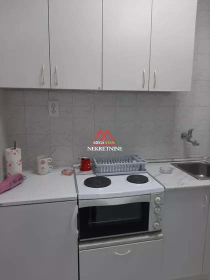 Petra Drapšina | 4zida.rs