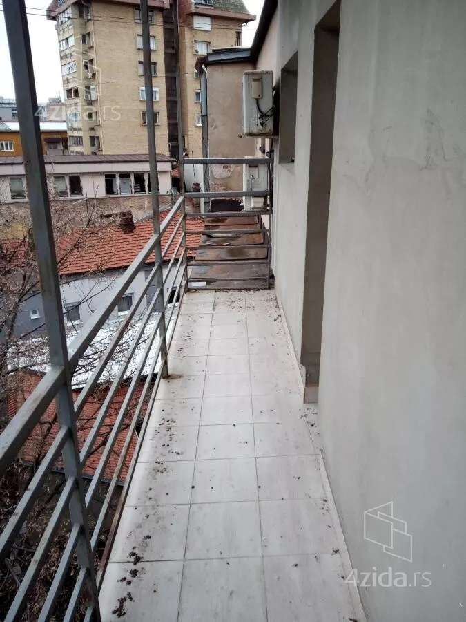 Garsonjera | 4zida