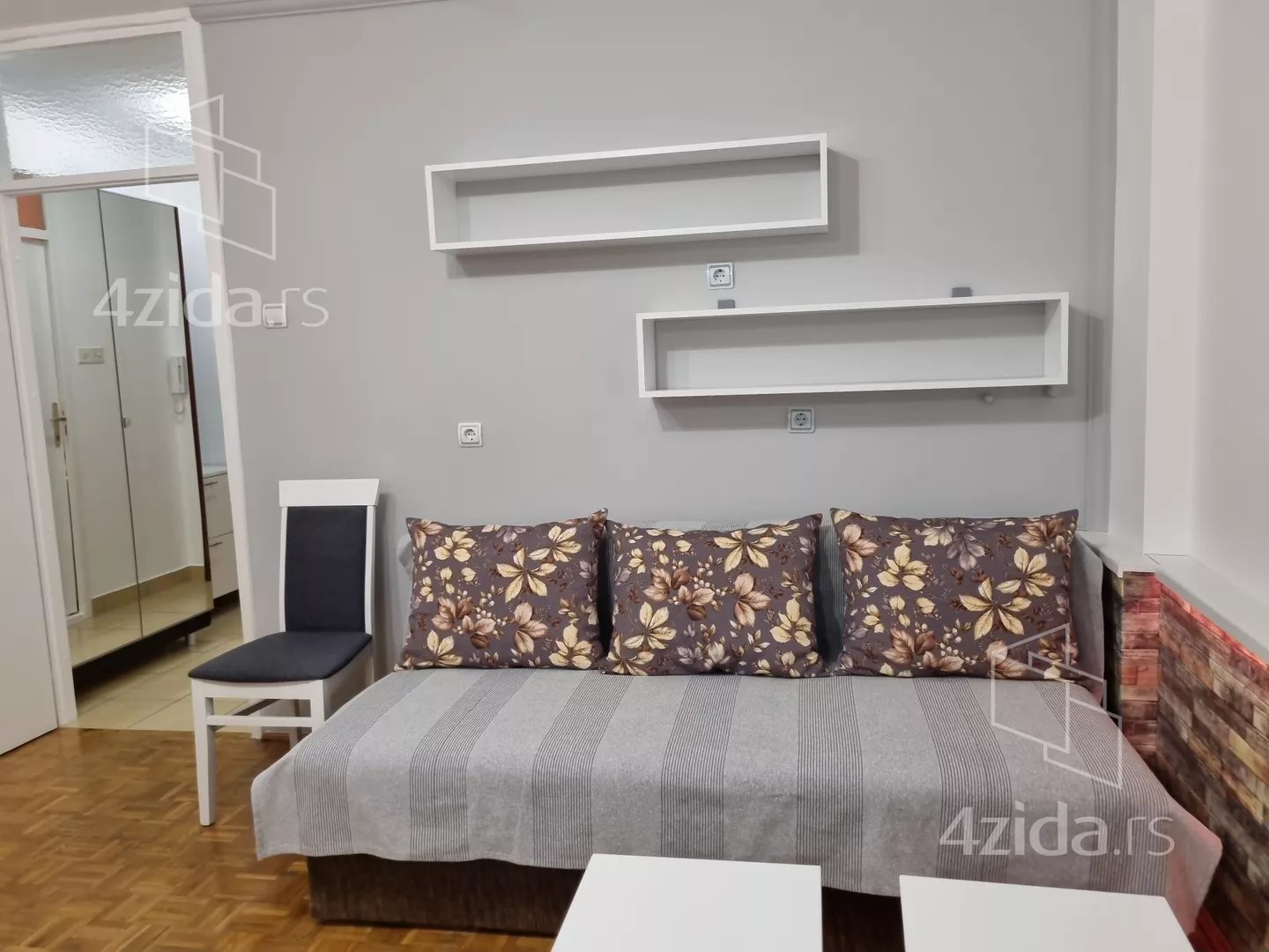 Garsonjera | 4zida