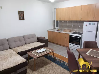 BRAĆE RIBNIKAR | 4zida.rs