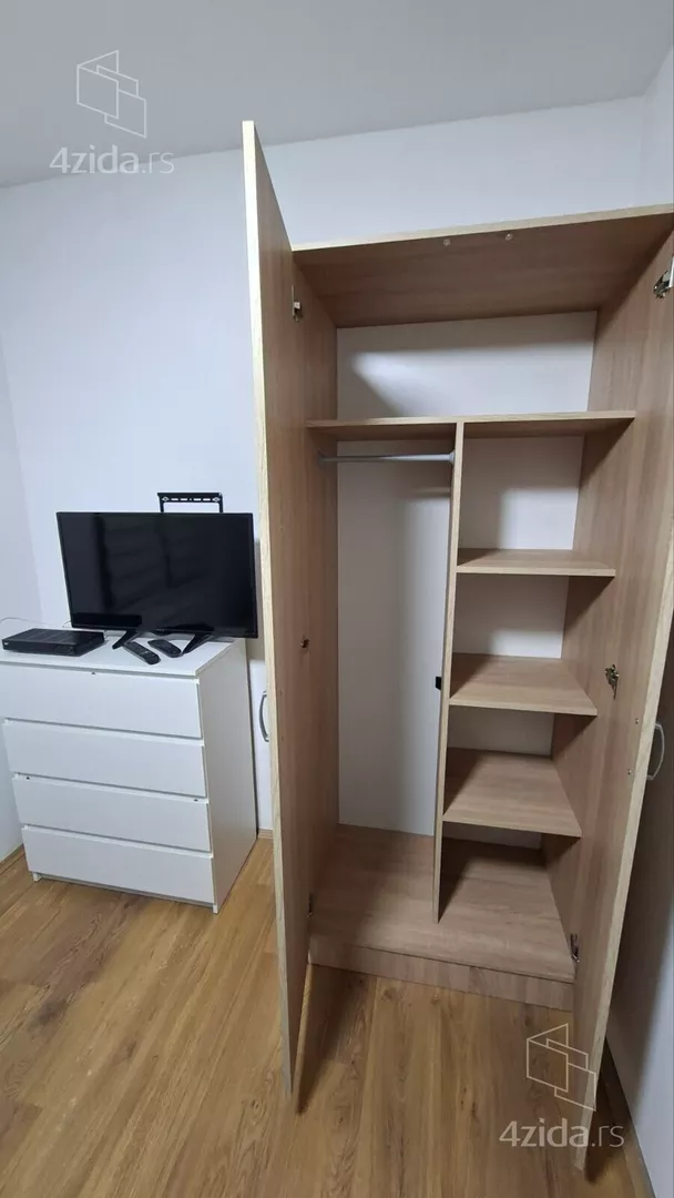 Beograd, Zemun opština, Altina, Mije Aleksića 48 - 10