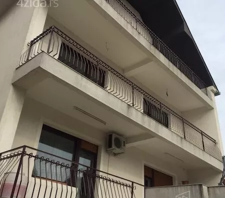 3-etažna kuća | 4zida