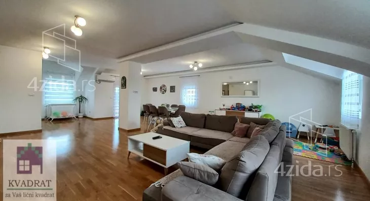 Petosoban stan | 4zida