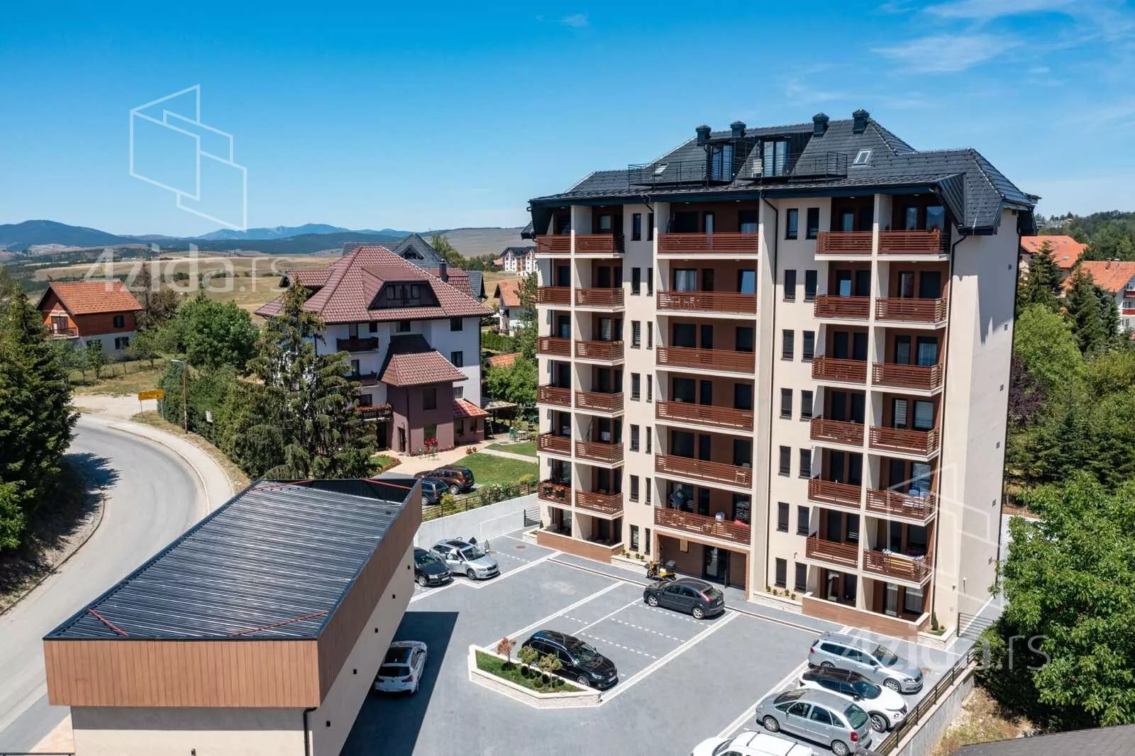 Jednoiposoban stan | 4zida