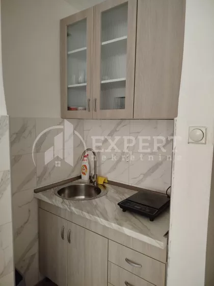 Obrenovićeva | 4zida.rs