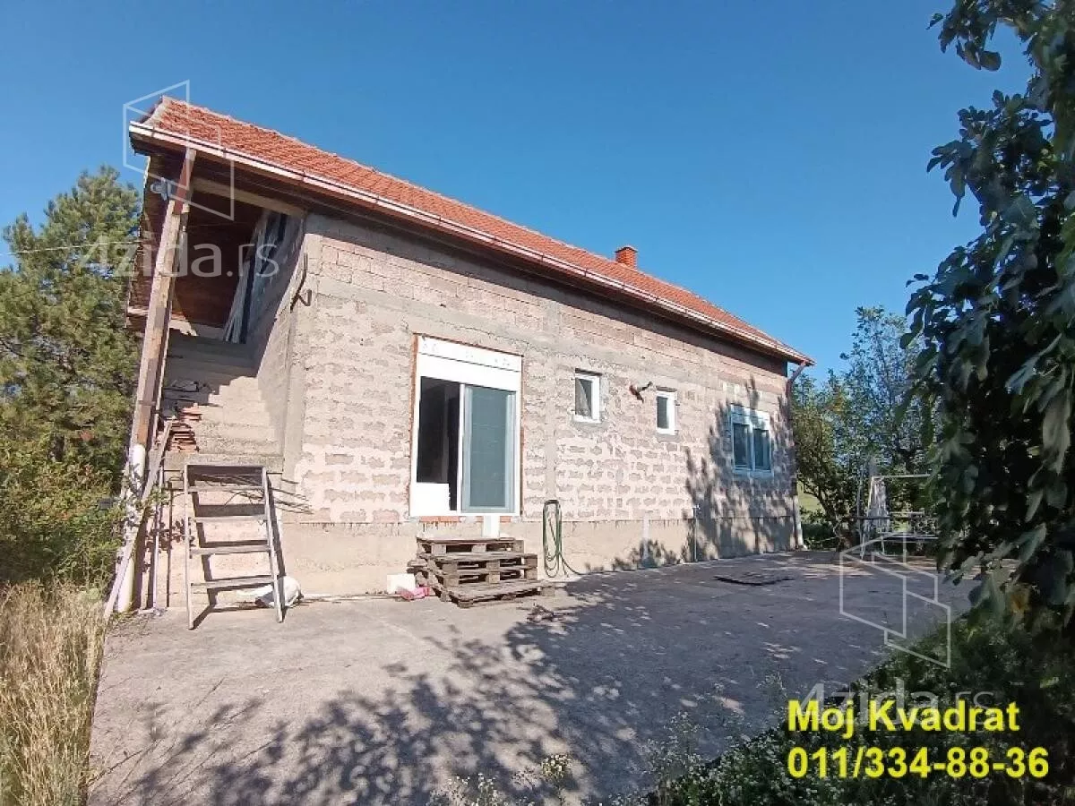 Plac | 4zida