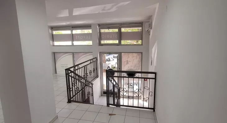 Lokal | 4zida