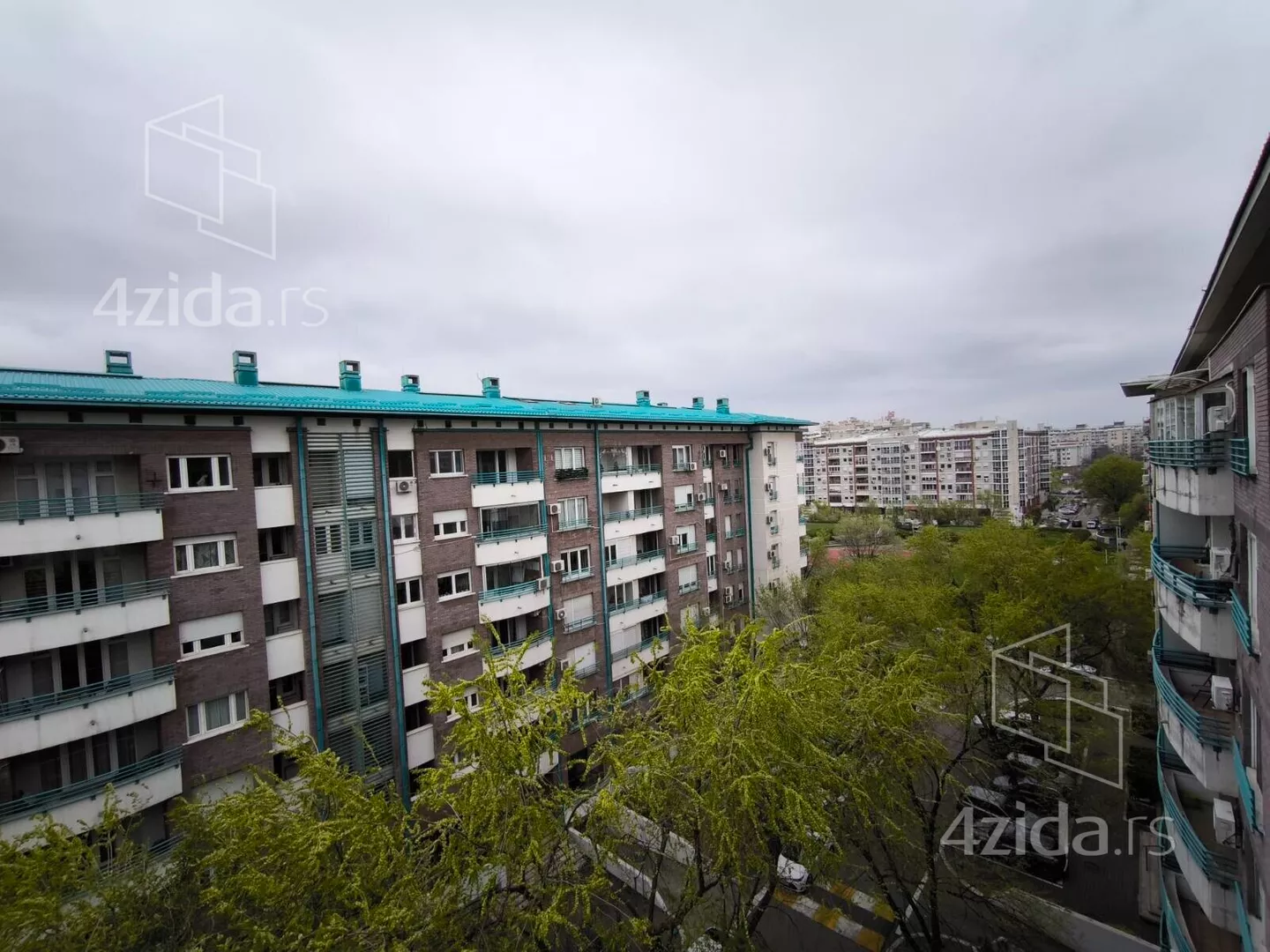 Četvorosoban stan | 4zida