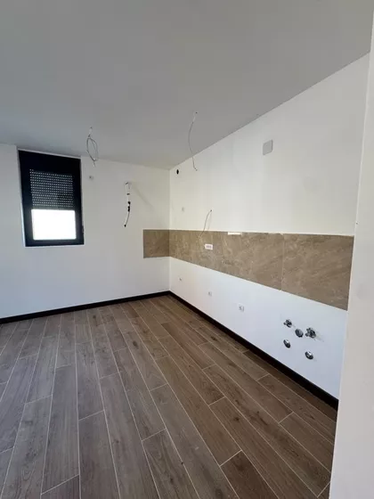 Novi Banovci | 4zida.rs