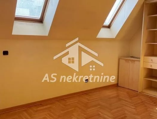 Šestosoban stan | 4zida