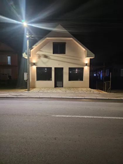 Oktobarskih Žrtava 24 | 4zida.rs