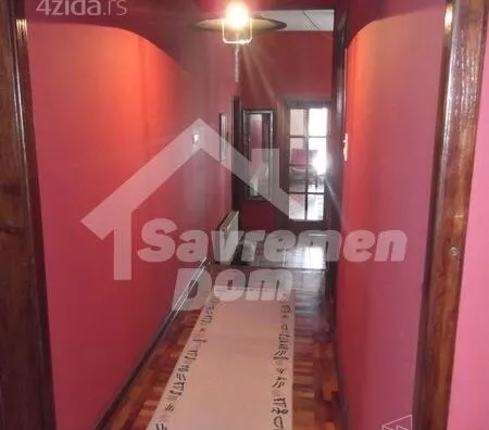 Petoiposoban stan | 4zida