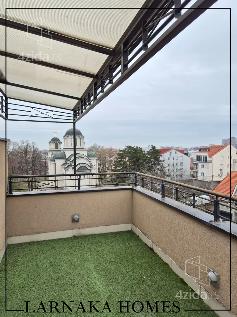 Petosoban stan | 4zida