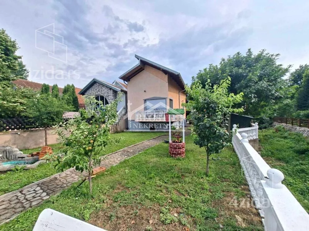 Kuća | 4zida