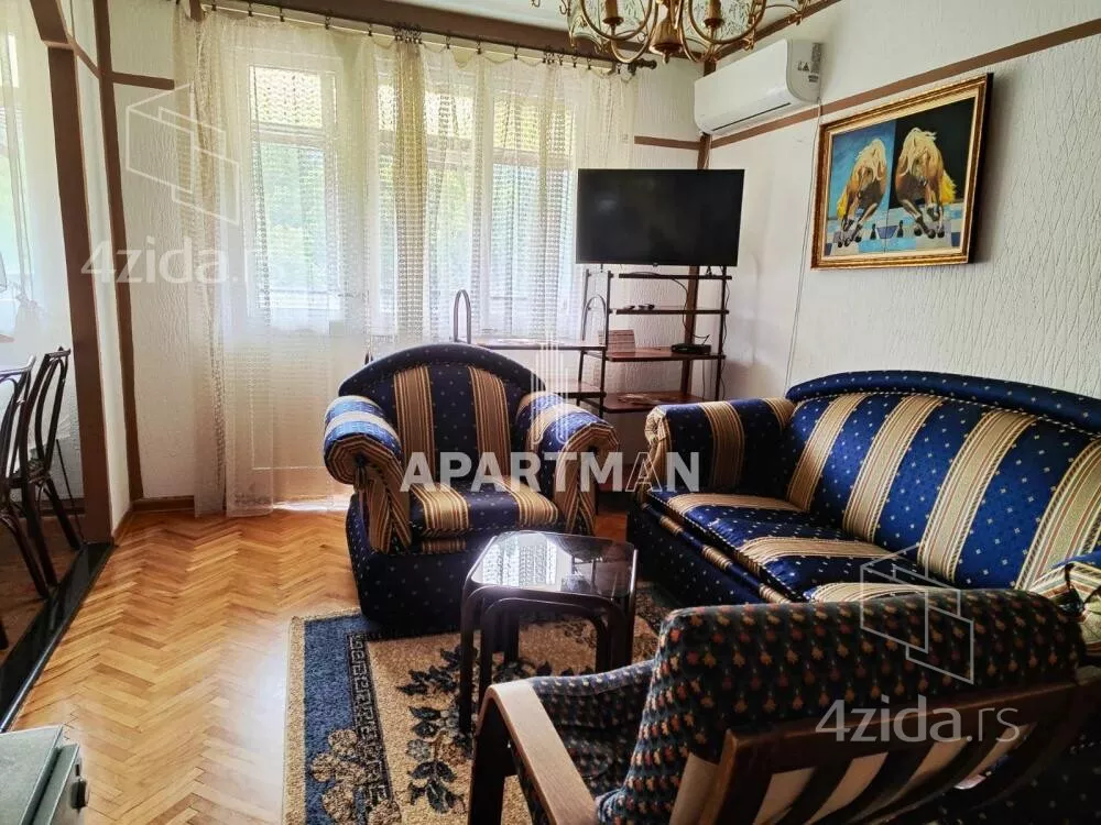 Petosoban stan | 4zida