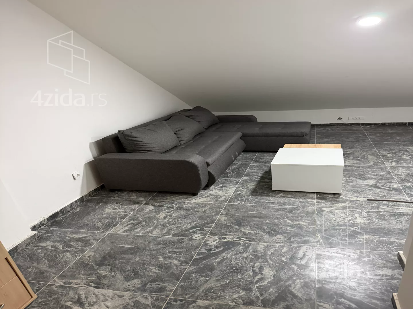 Garsonjera | 4zida