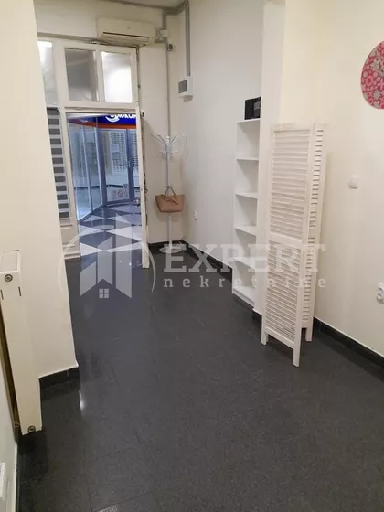 Obrenovićeva | 4zida.rs