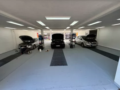 Surčinska 2 | 4zida.rs