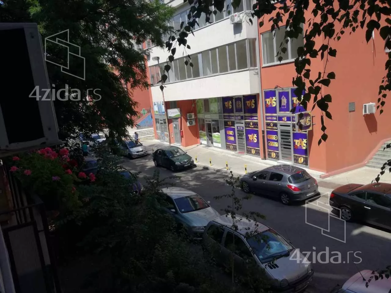 Garsonjera | 4zida