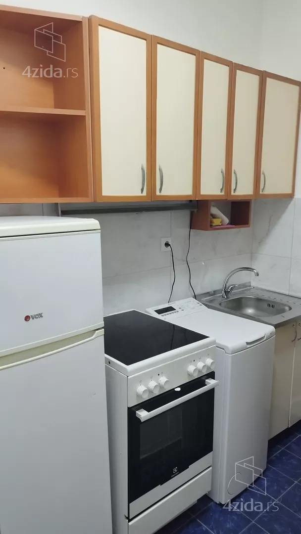 Garsonjera | 4zida