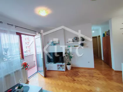 Dom Zdravlja | 4zida.rs