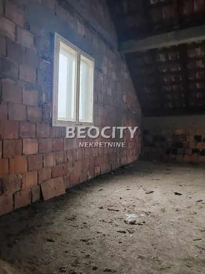 Golili breg | 4zida.rs