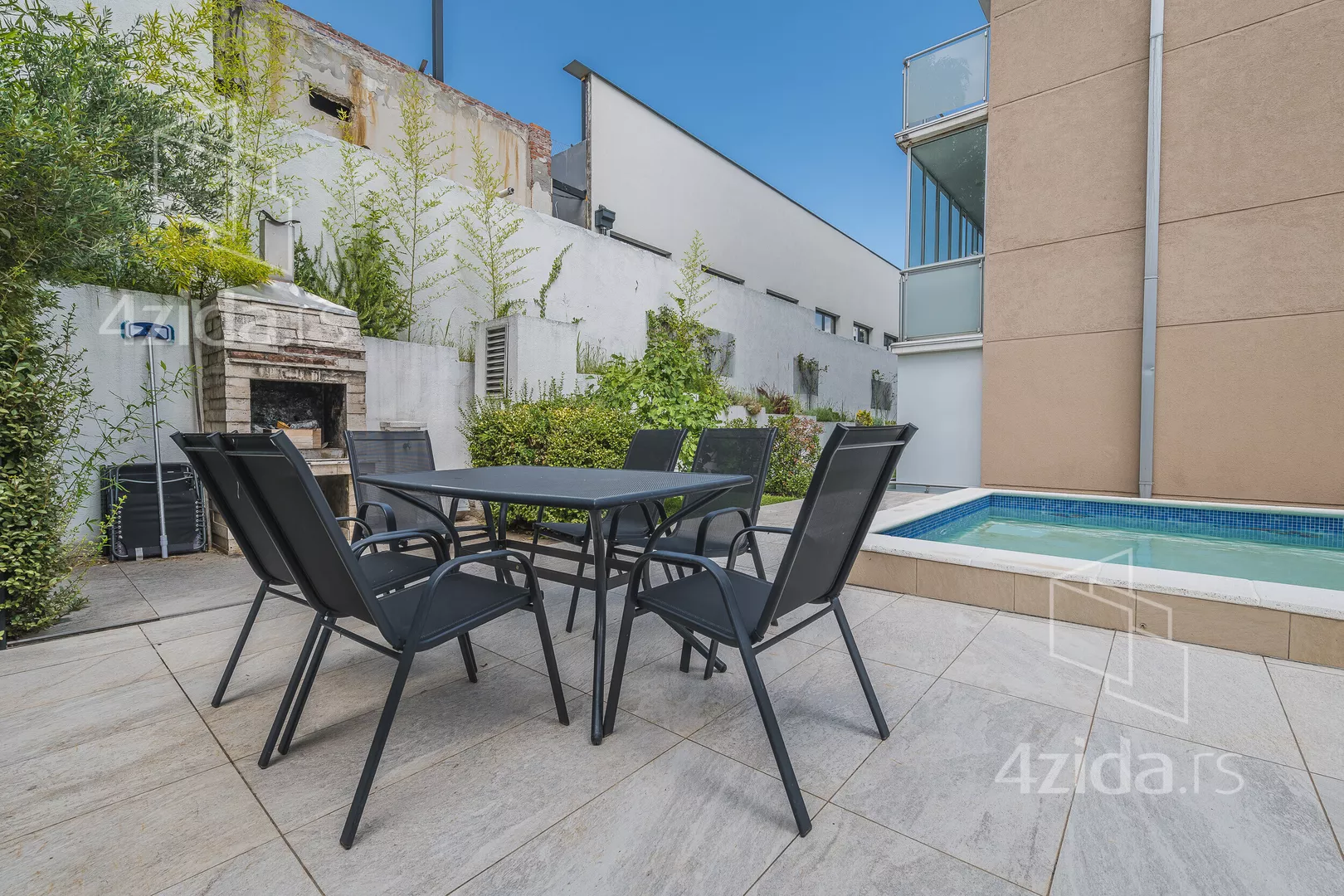 Četvorosoban stan | 4zida