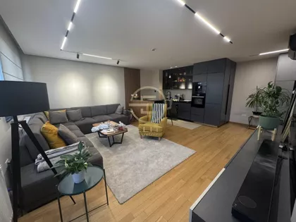 Cara Dušana | 4zida.rs