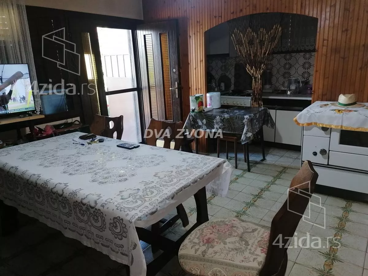 Kuća | 4zida