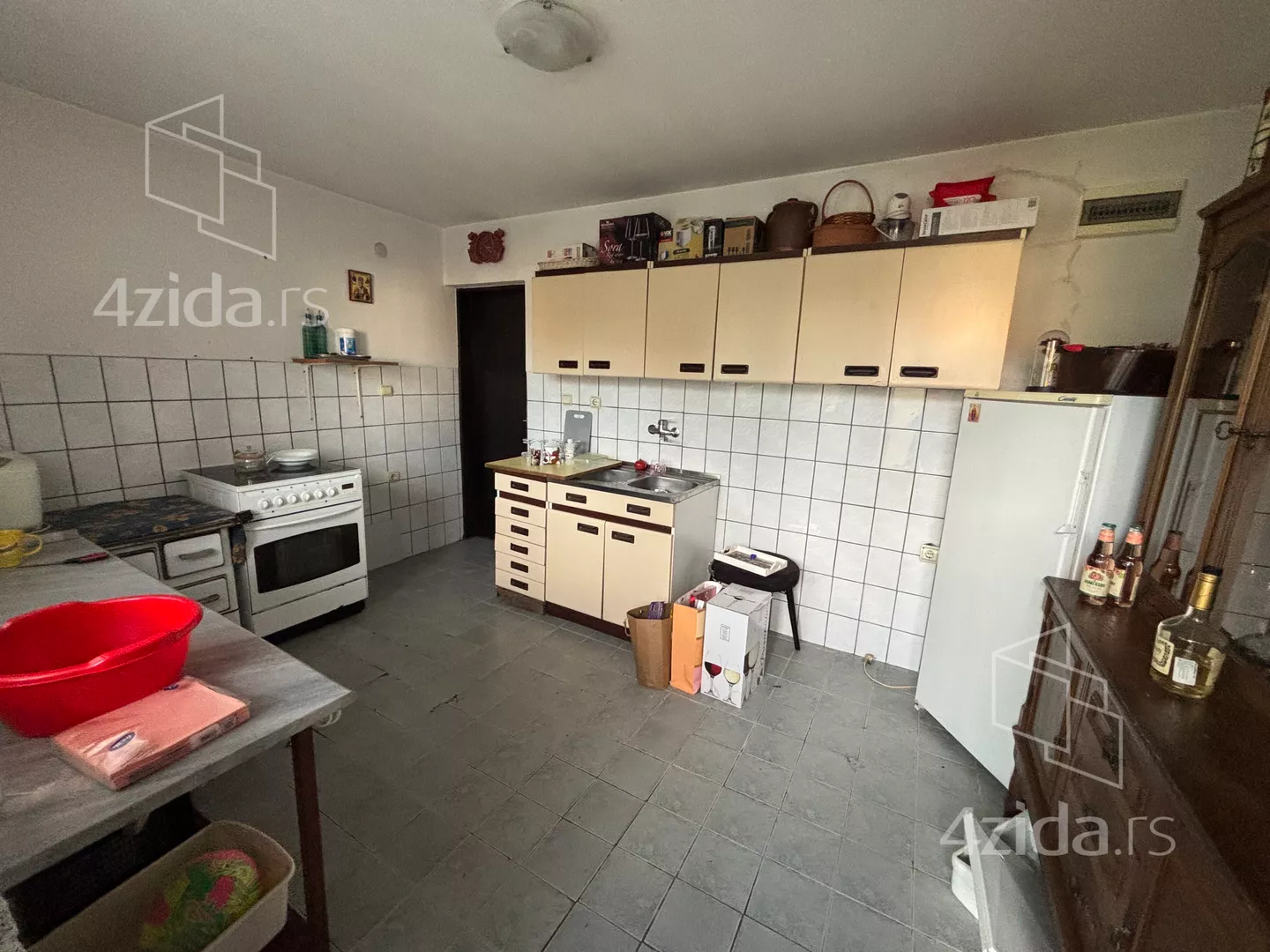 3-etažna kuća | 4zida