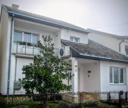 Jaračkih Žrtava 18 | 4zida.rs