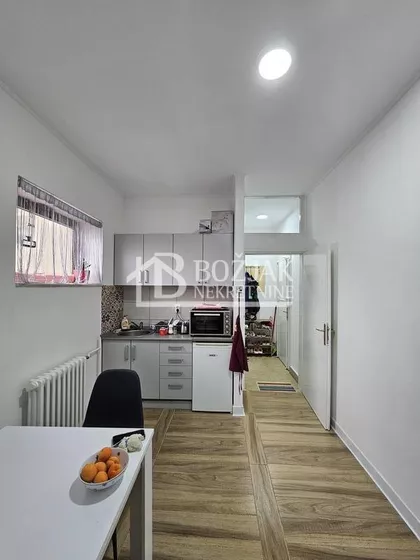 Žitni Trg | 4zida.rs
