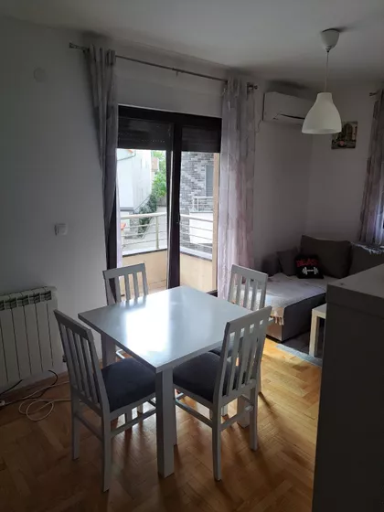 Ugrinovački Put 47a | 4zida.rs