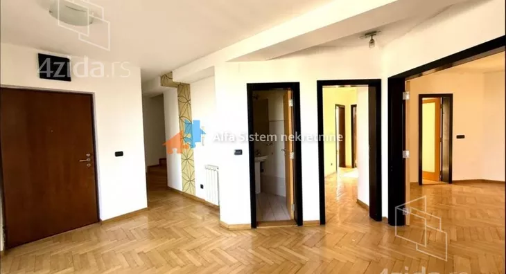 Šestosoban stan | 4zida