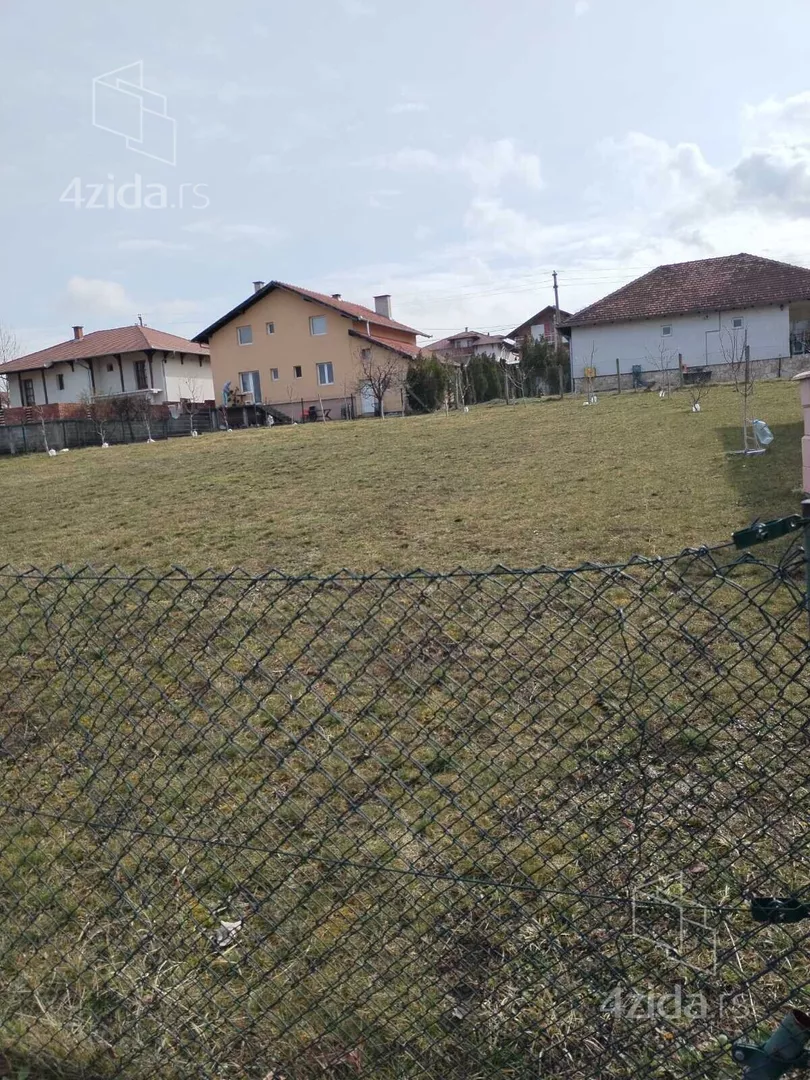 Građevinsko zemljište | 4zida