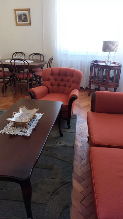 Milosa Zecevica | 4zida.rs