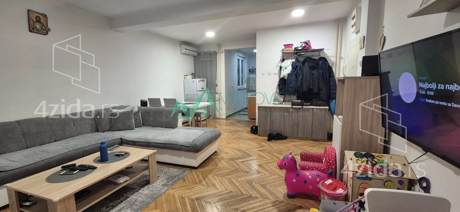 Dvoiposoban stan | 4zida