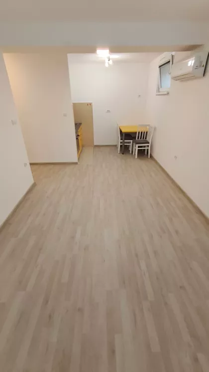 Polgar Andraša | 4zida.rs