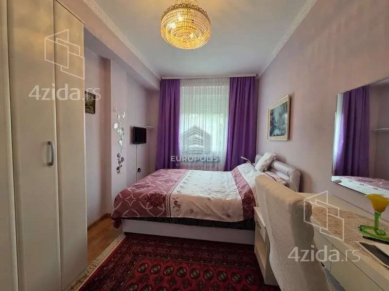 Petosoban stan | 4zida