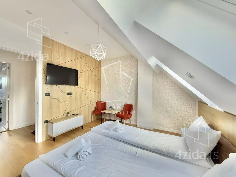 Četvoroiposoban stan | 4zida