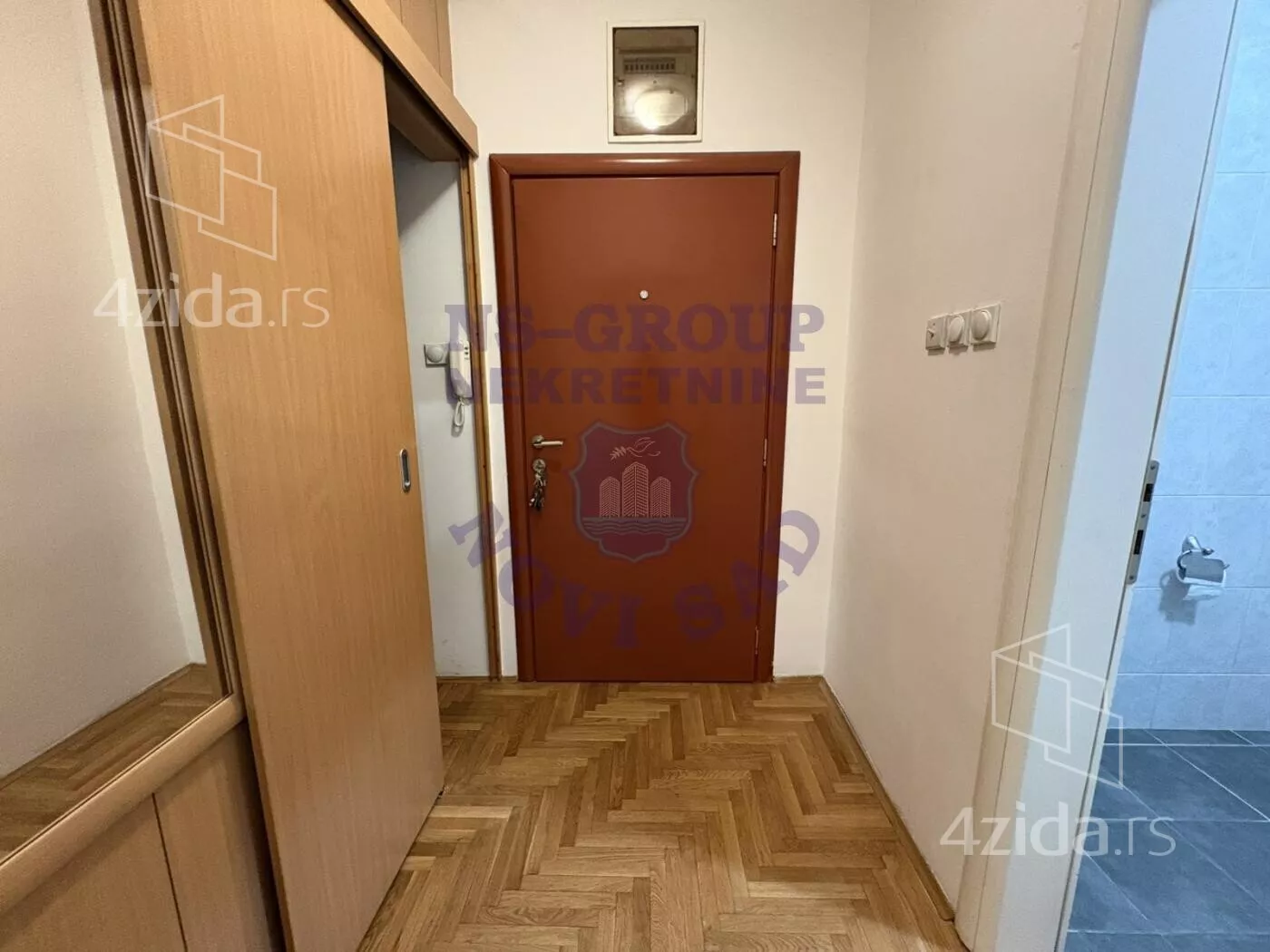 Troiposoban stan | 4zida