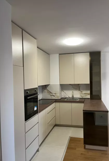 Višnjička Banja | 4zida.rs